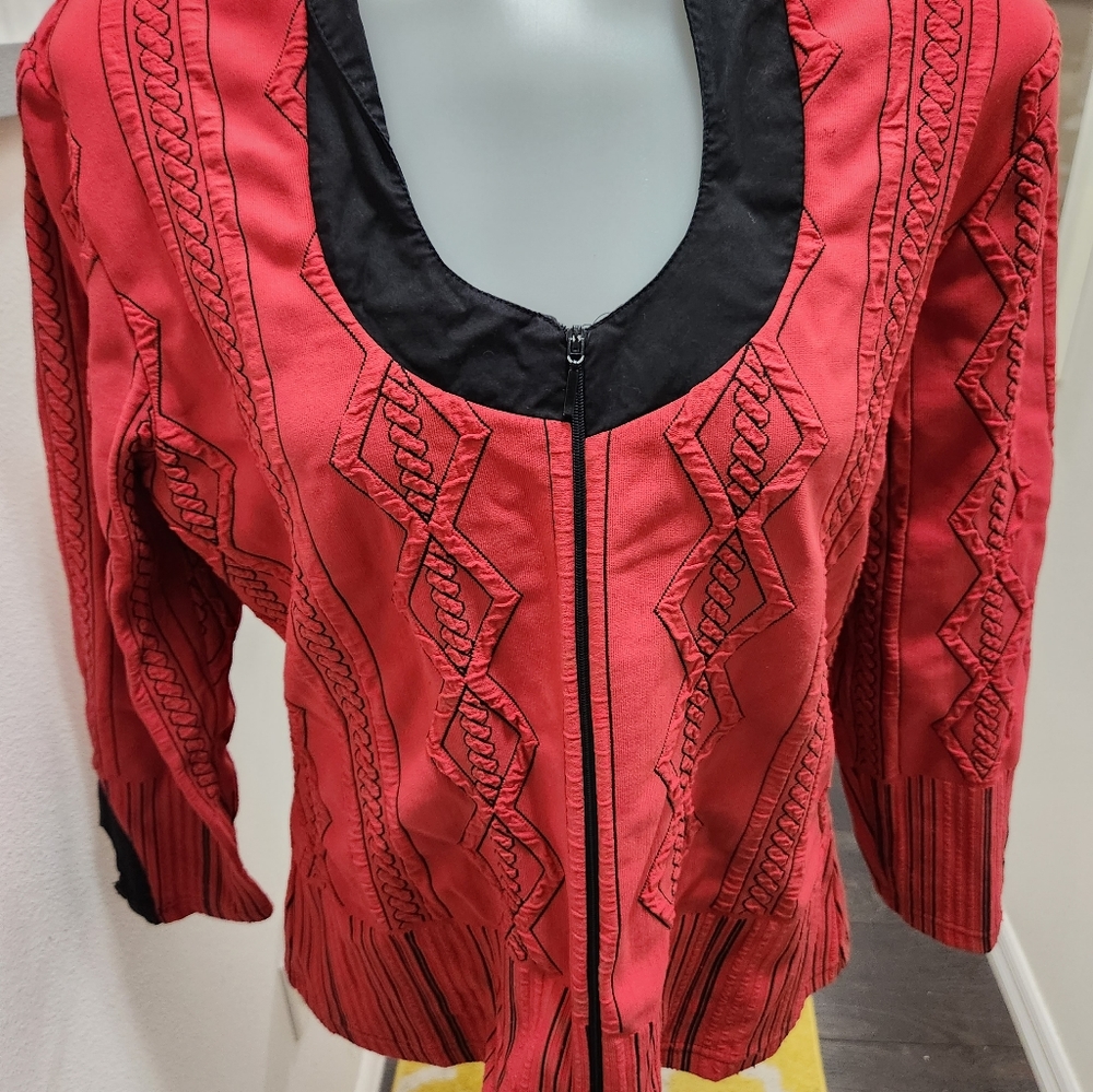 Top with Zipper - Picture 9 of 9